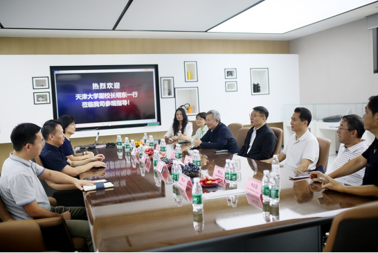 Deepen University-Enterprise Cooperation to Promote Innovative Development
